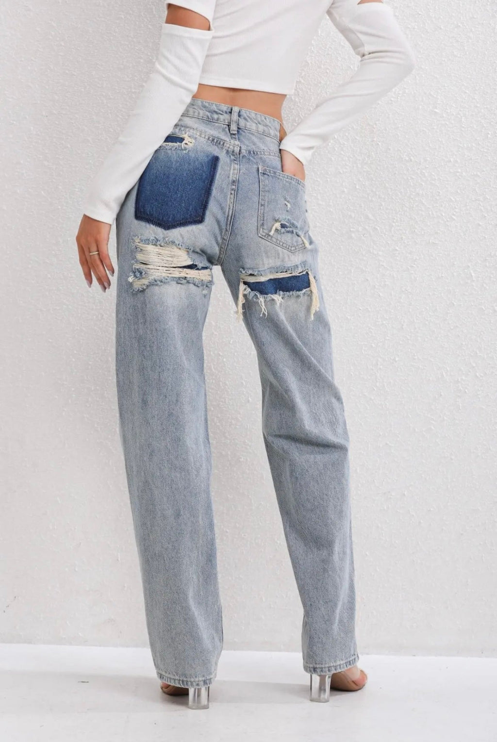Ripped Straight Leg jeans